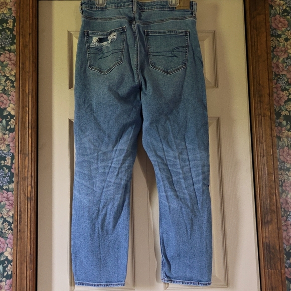 AEO Mom Jeans - Picture 2 of 7